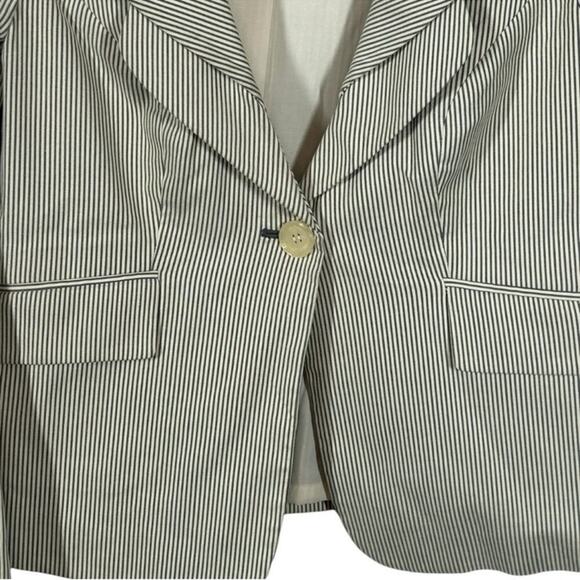 The Limited Heather Grey Pinstripe Blazer | Single Button | Size Medium - Picture 4 of 16
